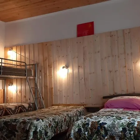 Gasthuis Akacvirag Vendeghaz Écs
