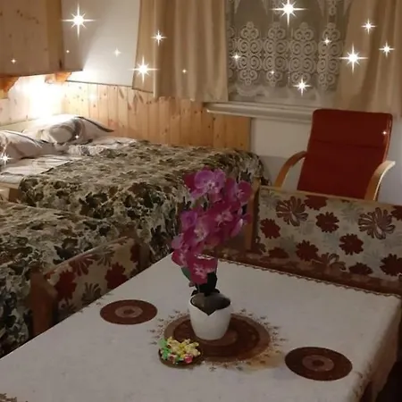 Akacvirag Vendeghaz Gasthuis